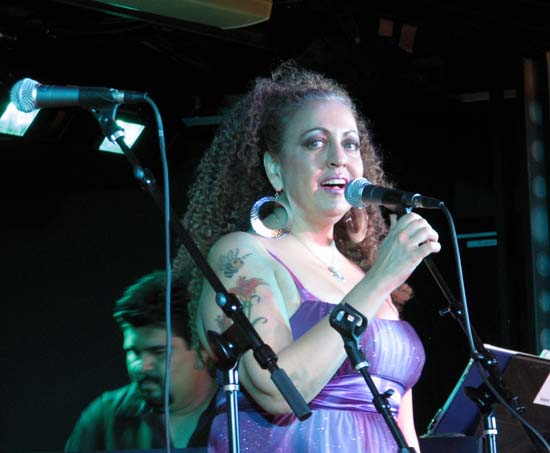 2009BenitaCarnivalC4